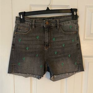 Judy Blue Cactus Embroidered Raw Hem High Rise Shorts Size M Black Denim Jean